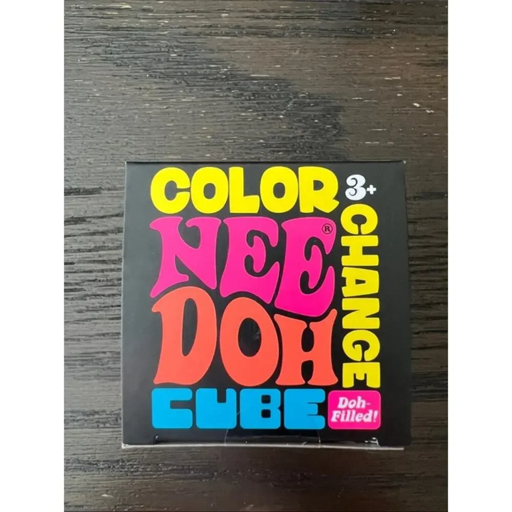 NeeDoh Color Change Cube | Blue to Pink - NIB!